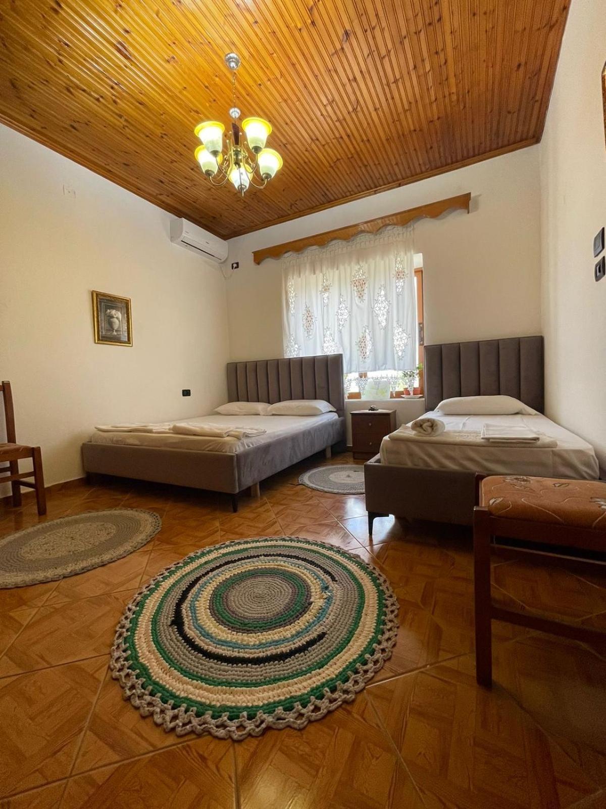 Guest House Lengo Gjirokaster Exterior photo