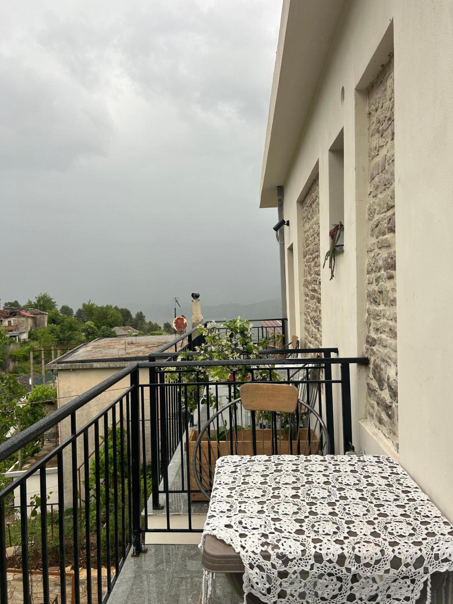 Guest House Lengo Gjirokaster Exterior photo