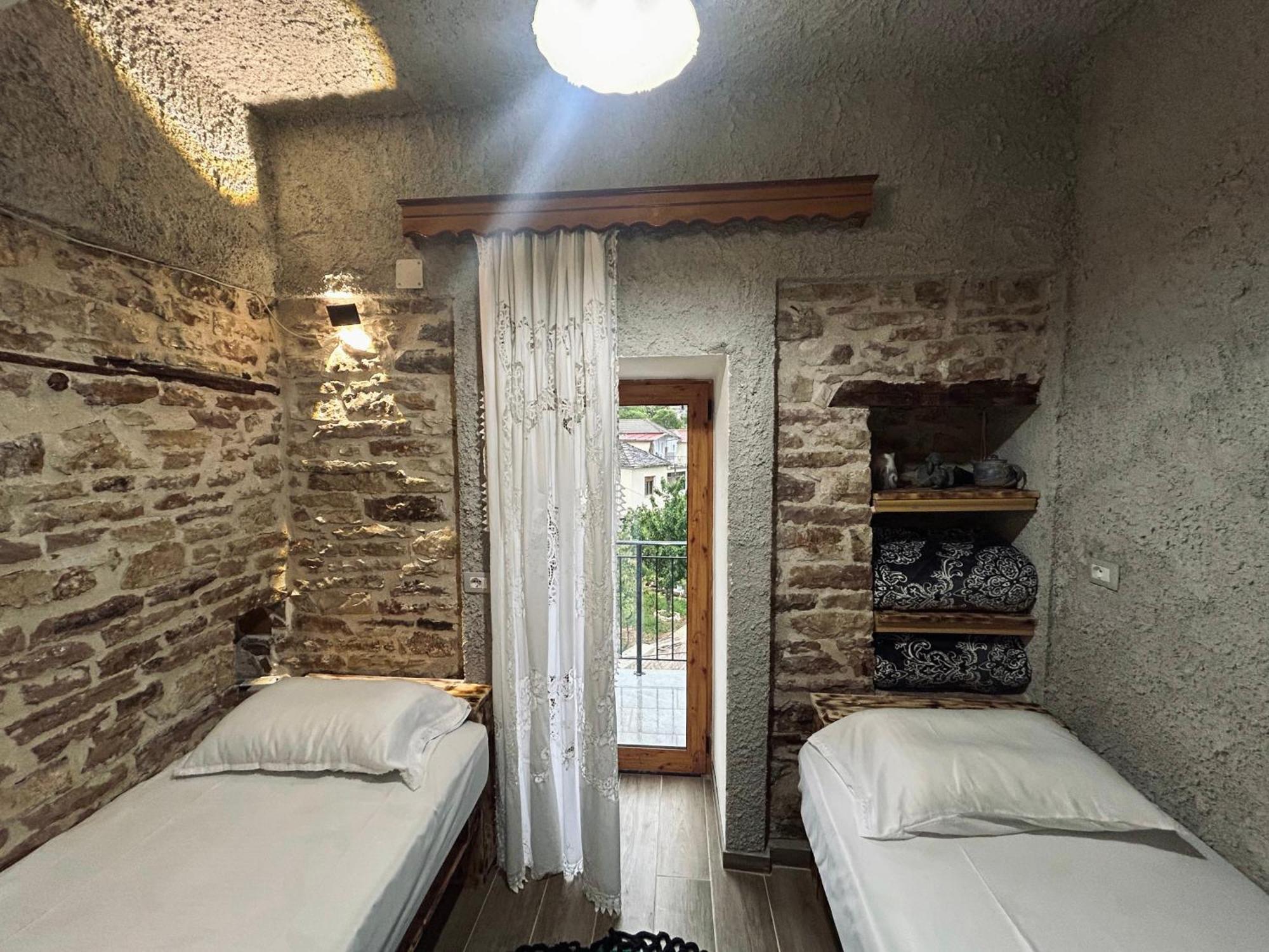 Guest House Lengo Gjirokaster Exterior photo